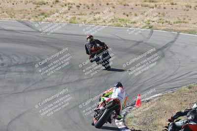 media/Apr-20-2025-AHRMA (Sun) [[393a79c373]]/Race/Group 11 early race/Turn 4b/